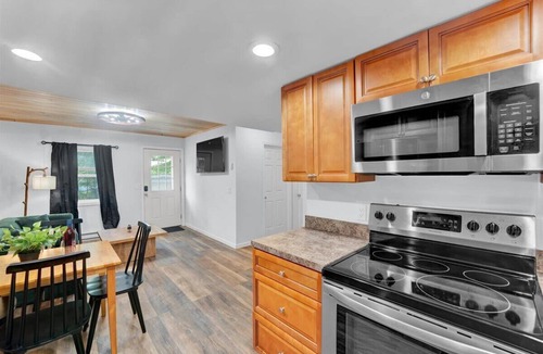 Canadensis Cottage | Elements Pocono Cottage | Firepit | Pickleball