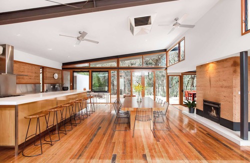 Moama House | Elements Summary: Wel