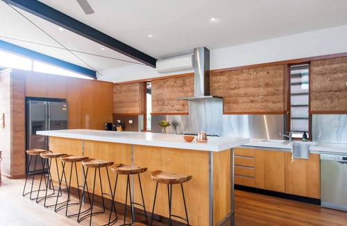 Moama House | Elements Summary: Wel