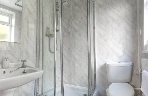 Dolwyddelan Hotel | Elen's Castle Hotel