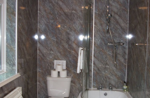 Dolwyddelan Hotel | Elen's Castle Hotel