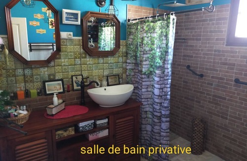 Cholet Bed & Breakfast | Elena's homestay