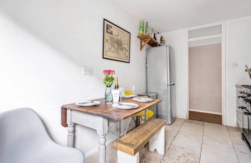 Elephant and Castle Apartment | Elephant & Castle Apartment - Pass the Keys