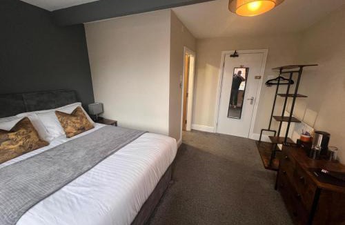 Holmfirth Bed & Breakfast | Elephant & Castle
