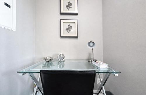Toronto Entertainment District Apartment | Elevate Stay Queen Duo Suite - Prime Location