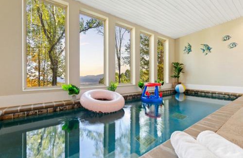 Sevierville Ski Chalet | Elevated Escape by Ghosal Luxury Lodging