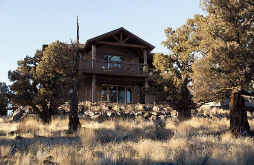 Redmond House | Elevated Escape | Modern 5BDR Retreat