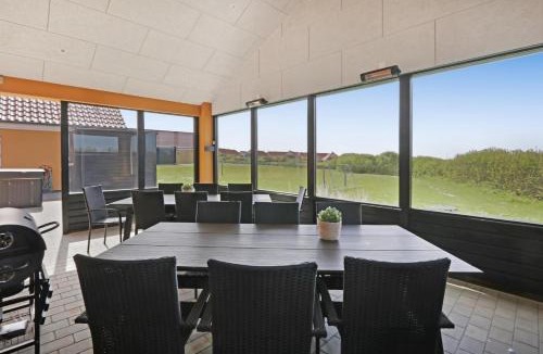 Trans House | Elevated Luxury House With A View Sj991