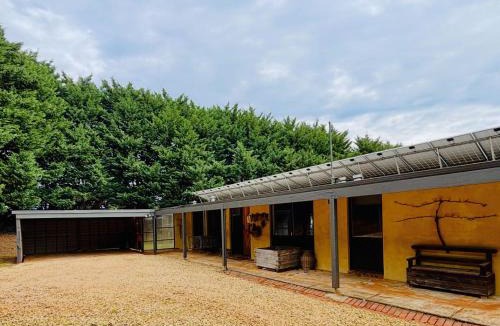 Myrrhee House | Elevation652 at Mt Bellevue in King Valley