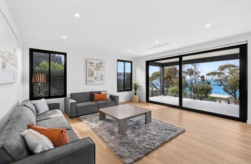Lorne House | Eleve Lorne