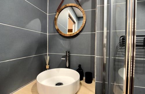 Elbeuf Apartment | Elfeuf centre - Chez Maxime