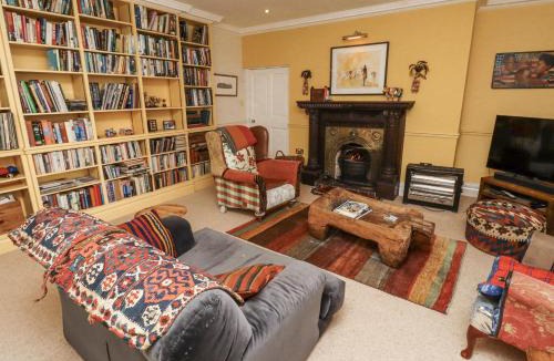 Seahouses House | Elford Farmhouse