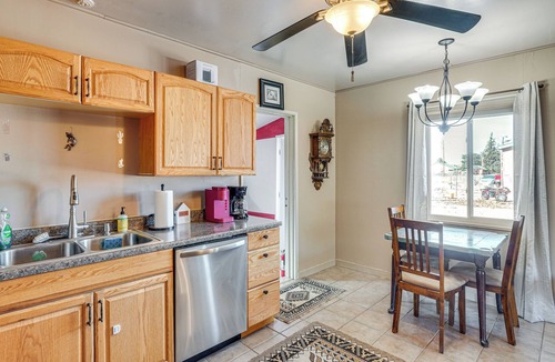 Elfrida House | Elfrida Home w/Yard & Fire Pit: 14 Mi to Wineries