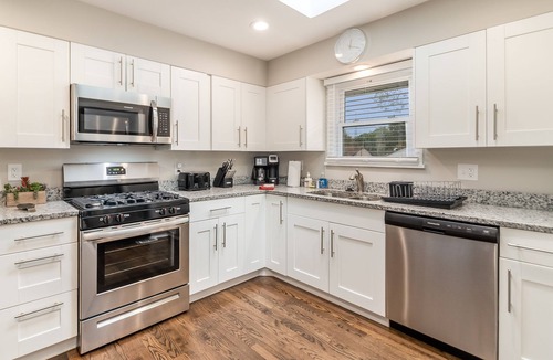 Elgin House | Elgin FHS Rental - Jay St