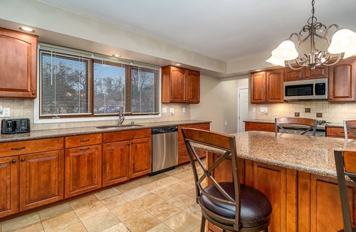 Elgin House | Elgin Rental - Greenridge