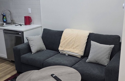Saskatoon House | ELIAN'S NEST