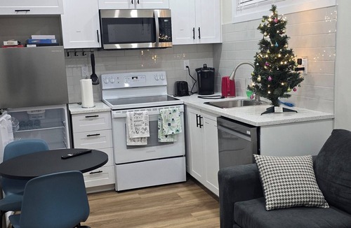 Saskatoon House | ELIAN'S NEST