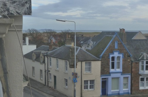 Pittenweem Apartment | Elie - well appointed flat