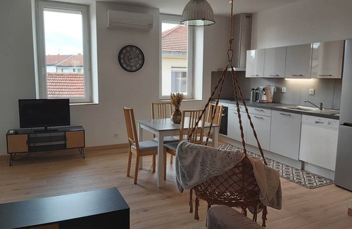 Bourg-les-Valence Apartment | Elio's is