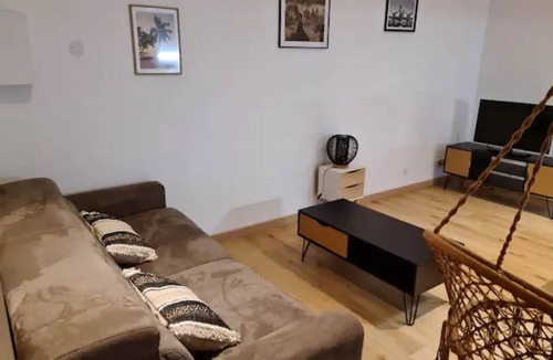 Bourg-les-Valence Apartment | Elio's is