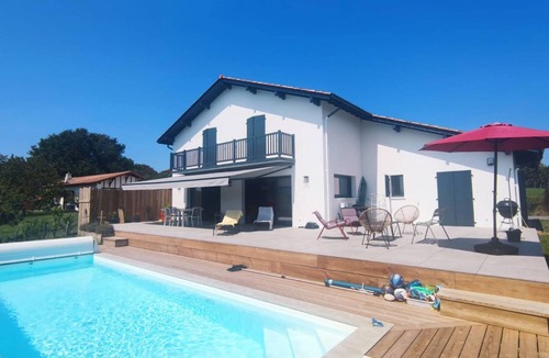 Mouguerre House | ELISABERRY, charm and tranquility