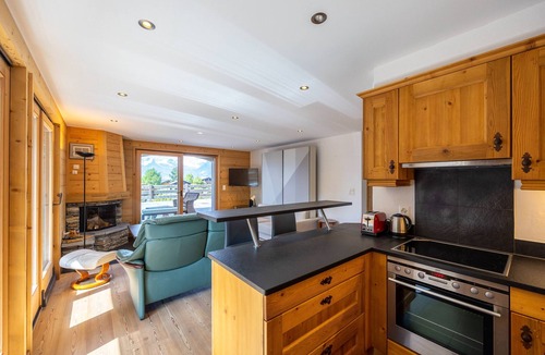 Saint-Pierre-de-Clages Apartment | Elisabeth - close to the centre, view