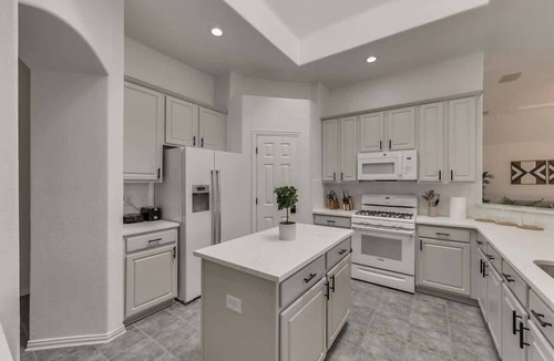 Fossil Creek House | Elite 4BR/2B Home with Hot Tub, Pool, and BBQ