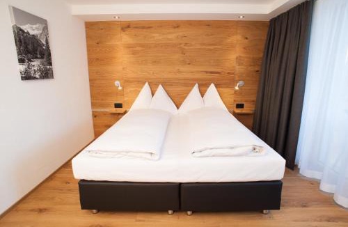 Saas-Fee Hotel | Elite Alpine Lodge - Apart & Breakfast