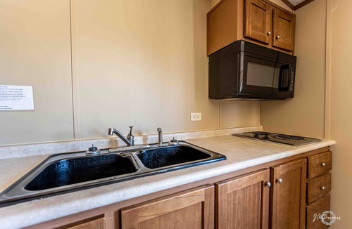 Big Spring Cabin | Elite Cabins and RV Park