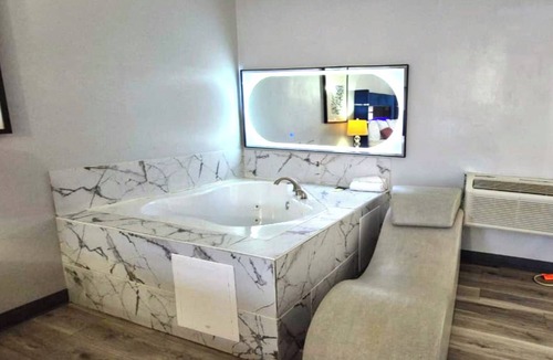 South Holland Hotel | Elite Inn & Suites South Holland Chicago