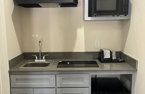 Houston Hotel | Elite Inn & Suites