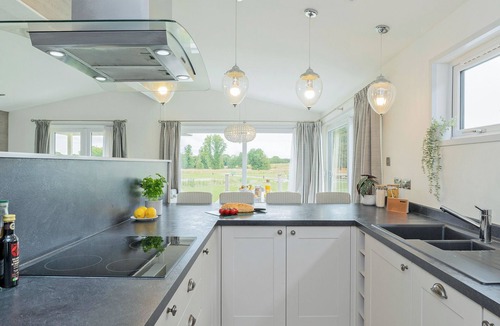 Bury St Edmunds Ski Chalet | Elite Plus Spa Lodge 3