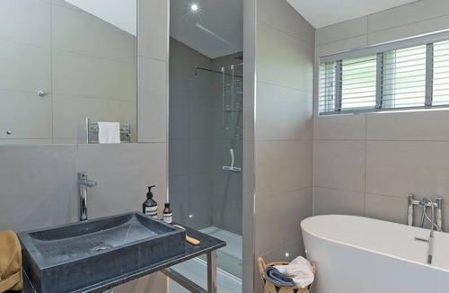 Newbury Ski Chalet | Elite Plus Spa Lodge 3