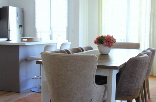 Serris Apartment | ELIZÉ 1 ~ Spacious apartment for 8 ~ Disneyland