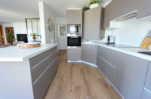 Serris Apartment | ELIZÉ 1 ~ Spacious apartment for 8 ~ Disneyland