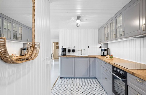 Hou House | "Elizabeta" - 175m from the sea by Interhome