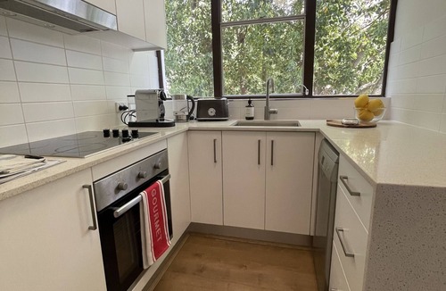 Elizabeth Bay Apartment | Elizabeth Bay, Sydney Harbour - Great Views!