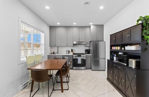 Terra Nova House | Elizabeth Central 3Kings Parking MUN Hospital Mall