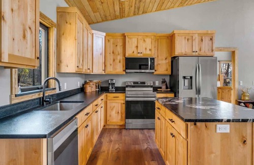 Fayetteville Cabin | Elk Cabin at Thunder Bluff