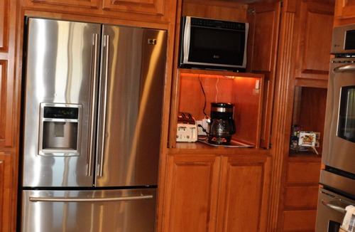 Bay Area House | ELK House in CC! 4 bedrooms 2 bath! Book now for Spring and Summer! Free Wi-Fi