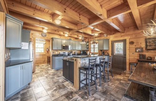 Tazewell House | Elk Lodge on Norris Lake