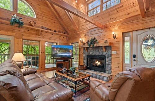 Cosby Ski Chalet | Elk Rapids on Cosby Creek