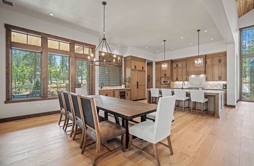 Sunriver House | Elk Run Lodge with Access to Forest House