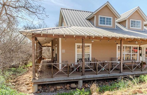 Medicine Park Apartment | Elk Song - Stardust Inn - Triple Z