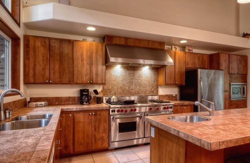 Easton House | Elk Tracks Lodge