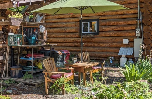 Packwood Cabin | Elkhorn Lodge | Wifi | 2 Bed, 1 Bath