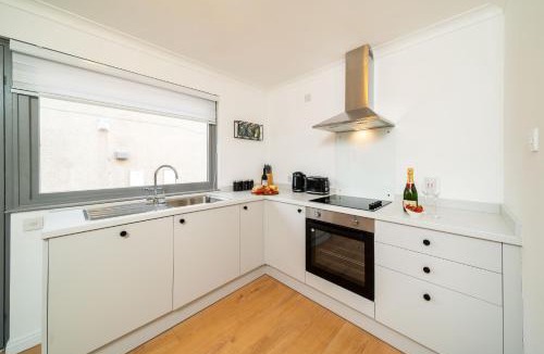 Carnoustie House | Ellaburn