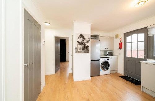 Carnoustie House | Ellaburn