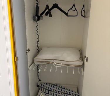 Farnworth House | Ellas Stays