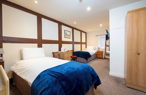 Ellesmere Hotel | Ellesmere Hotel